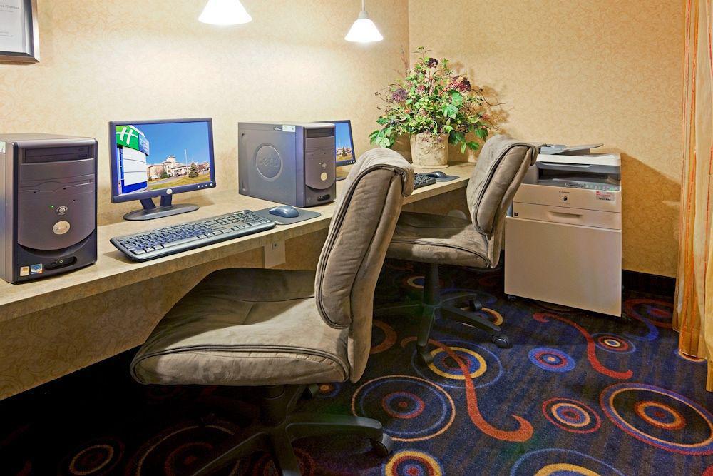Holiday Inn Express Hotel & Suites Minneapolis-Golden Valley By Ihg Saint Louis Park Einrichtungen foto